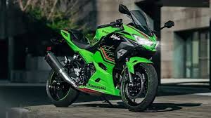 2022 Kawasaki Ninja 400 launched in ...
